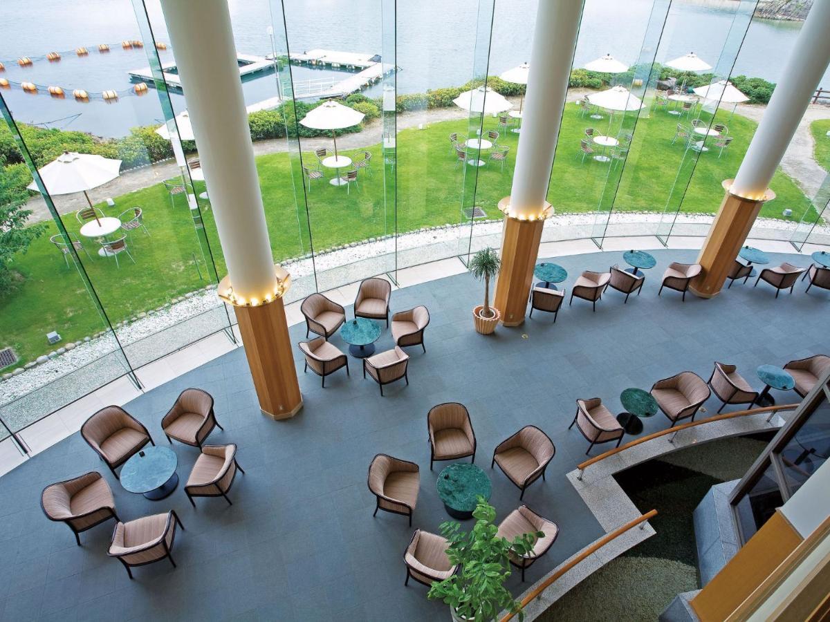 Отель Awaji Yumesenkei Sumoto Экстерьер фото