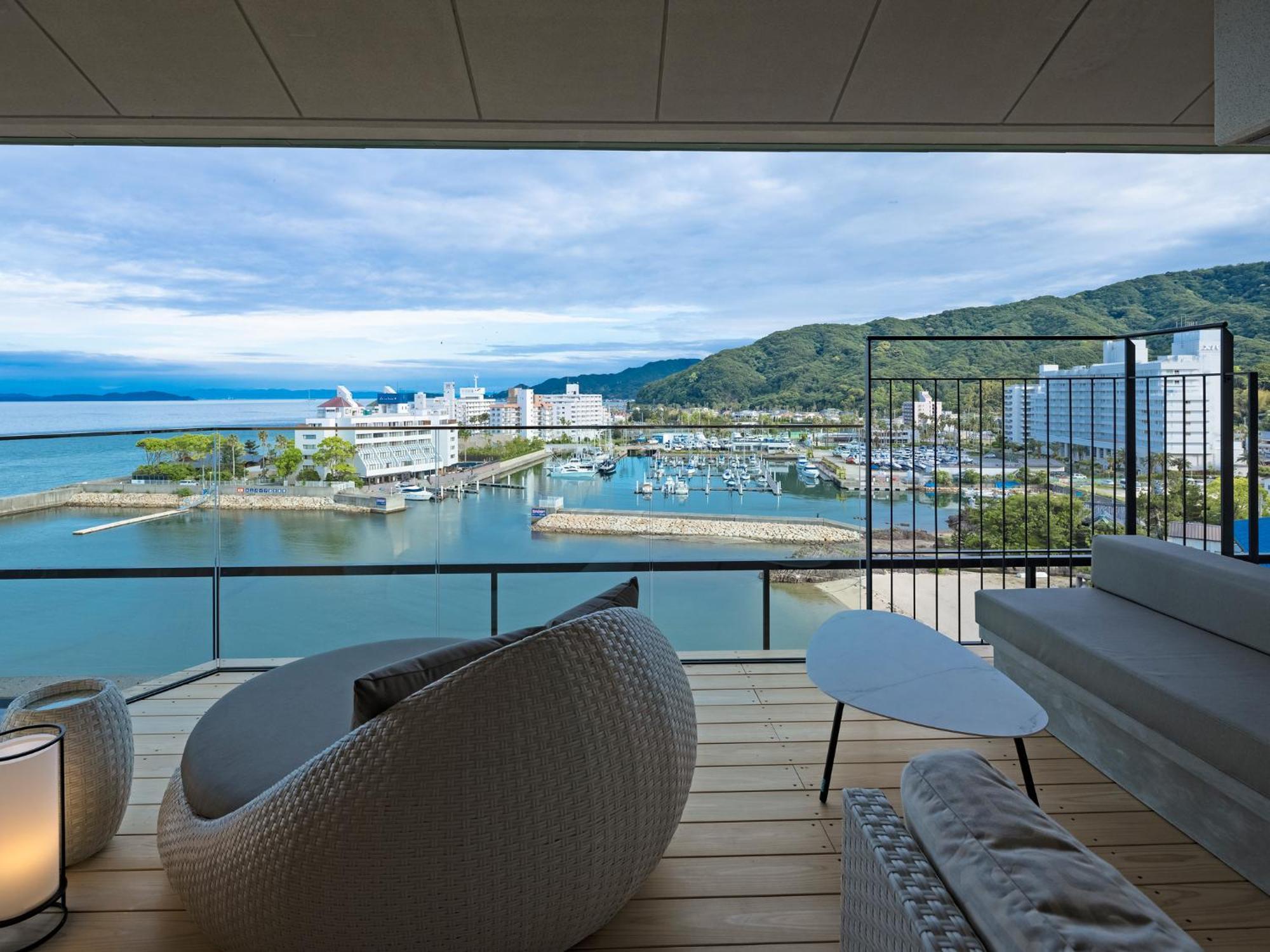 Отель Awaji Yumesenkei Sumoto Номер фото